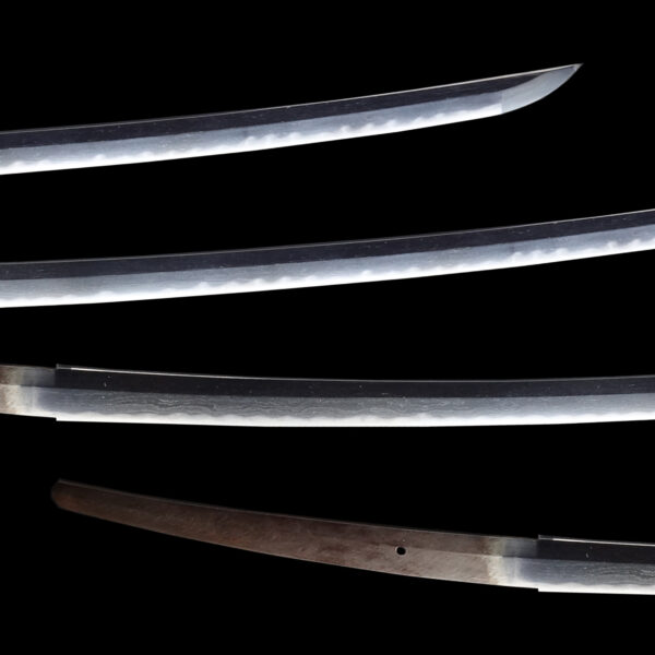Antique Japanese Sword Katana Attributed to Enryushi Kunihide <br>NBTHK <span style="color: #ff0000;">Hozon </span>Certificate - Image 3