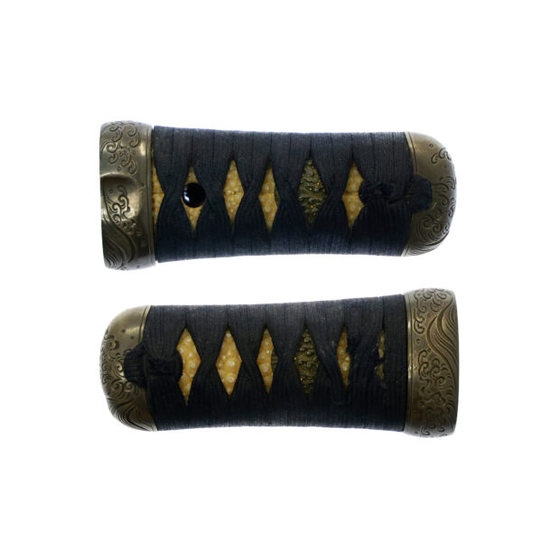 Antique Japanese Sword Tanto Signed by Yoshimitsu<br> NBTHK <span style="color: #ff0000;">Hozon </span>Certificate for the blade and Koshirae - Image 18