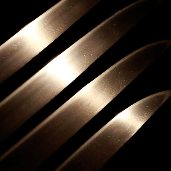 Antique Japanese Sword Tanto Signed by Yoshimitsu<br> NBTHK <span style="color: #ff0000;">Hozon </span>Certificate for the blade and Koshirae - Image 4