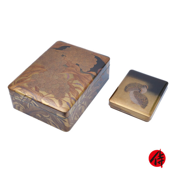 Japanese lacquer box Set<br>-Makie Bunko and Suzuribako<br>Akikusa Zu (Bunko-Suzuri-set 01)