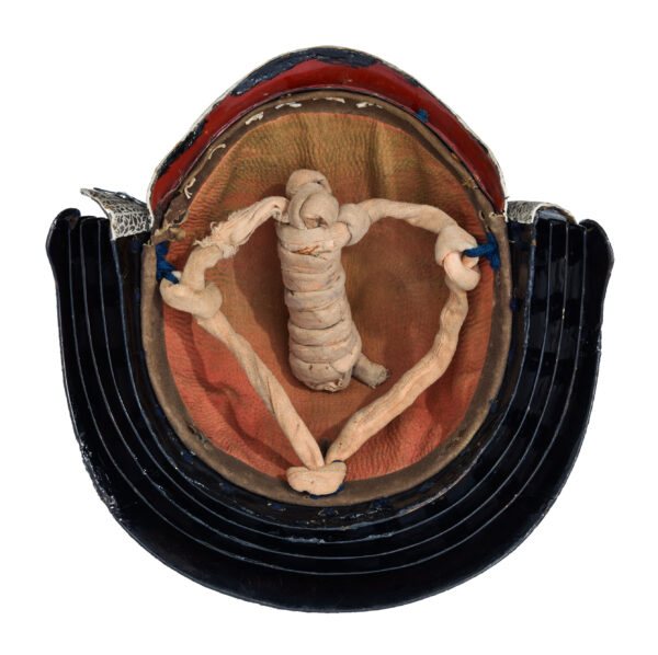 Antique Samurai Helmet <br>Early Edo Period <br>Tetsu Kuro Urushi Kabuto <br><span style="color: #ff0000;"><strong>Tokubetsu Kicho</strong></span> Shiryo Certificate</span> (KT-54) - Image 15
