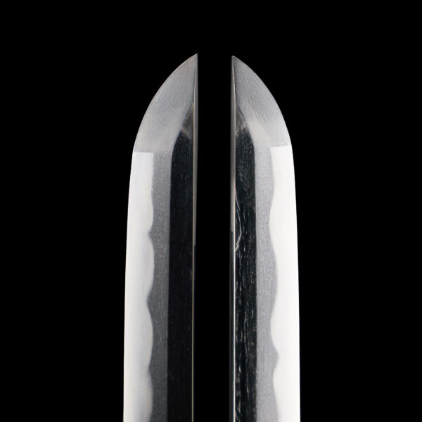 Antique Japanese Sword Katana signed by Monju Kaneyoshi<br>NBTHK <span style="color: #ff0000;">Hozon </span>Certificate - Image 6