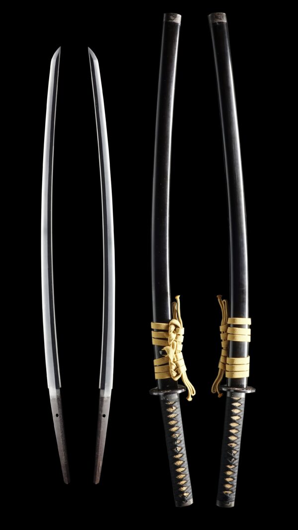 Antique Japanese Sword Katana Signed by First-Gen Kunitsugu<br>NBTHK<span style="color: #ff0000;"><strong> Tokubetsu Hozon</strong> </span>Certificate - Image 8