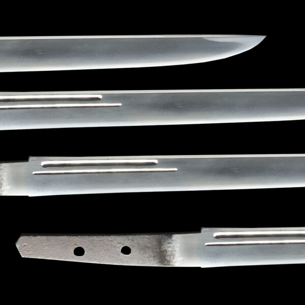 Antique Japanese Sword Tanto Signed by Ise Daijjo Yoshihiro<br> NTHK Kanteisho Certificate - Image 3