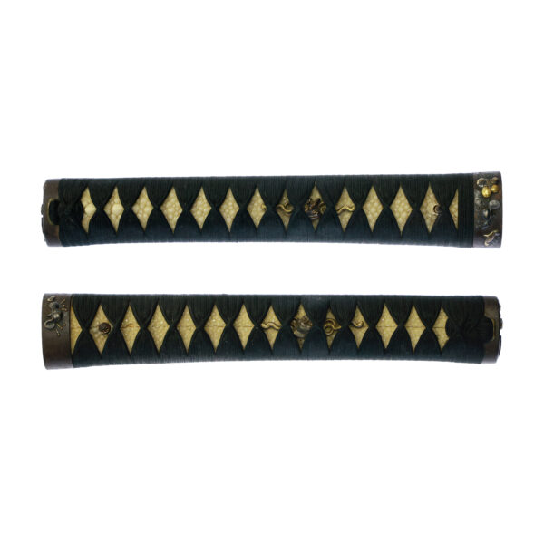 Antique Japanese Sword Katana Signed by the 2nd-gen Izumi no Kami Fujiwara Kunisada<br>NBTHK<span style="color: #ff0000;"><strong> Tokubetsu Hozon</strong> </span>Certificate - Image 16
