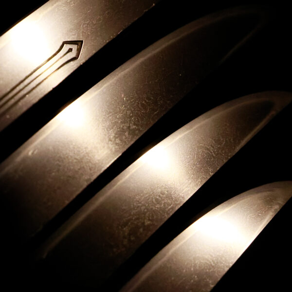 Antique Japanese Sword Tanto Attributed to Tsukushi Nobukuni<br>NBTHK <span style="color: #ff0000;">Hozon </span>Certificate - Image 4