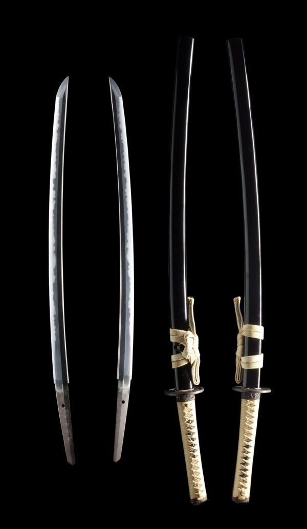 Antique Japanese Sword Katana signed by Kawachi no Kami Kunisuke <br><span style="color: #000000;">NBTHK <span style="color: #5accff;"><strong>JUYO TOKEN</strong></span> Certificate</span> - Image 8