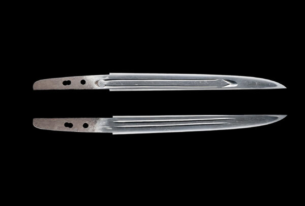 Antique Japanese Sword Tanto Attributed to Tsukushi Nobukuni<br>NBTHK <span style="color: #ff0000;">Hozon </span>Certificate - Image 10