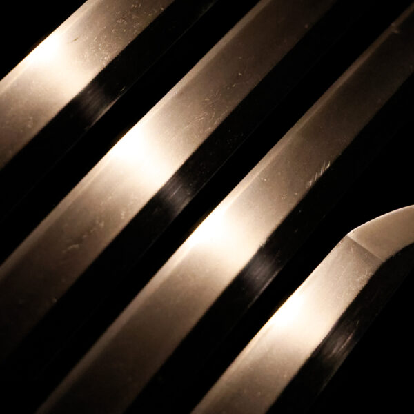 Antique Japanese Sword Katana Attributed to Enju<br>NBTHK <span style="color: #ff0000;">Hozon </span>Certificate for the blade and Tokubetsu Kicho for the Koshirae - Image 4