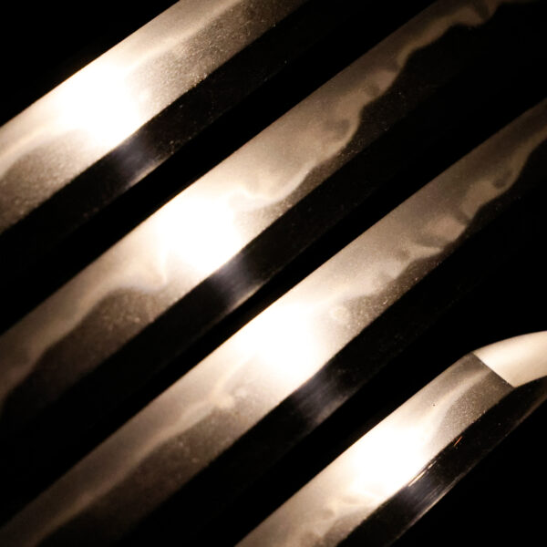Antique Japanese Sword Katana Signed by Izumi no Kami Fujiwara Kunisada<br>NBTHK<span style="color: #ff0000;"><strong> Tokubetsu Hozon</strong> </span>Certificate - Image 4