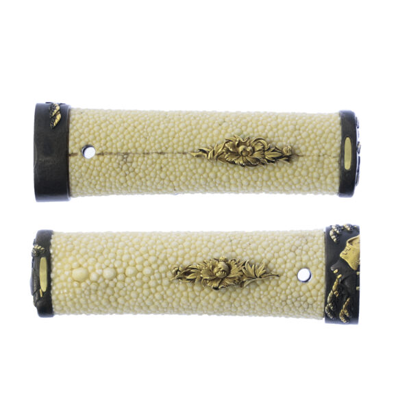 Antique Japanese Sword Tanto Signed by Nobuhide<br> NBTHK<span style="color: #ff0000;"><strong> Tokubetsu Hozon</strong> </span> Certificate - Image 16
