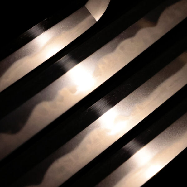 Antique Japanese Sword Katana Signed by Awataguchi Omi no Kami Tadatsuna<br>NBTHK<span style="color: #ff0000;"><strong> Tokubetsu Hozon</strong> </span>Certificate - Image 5