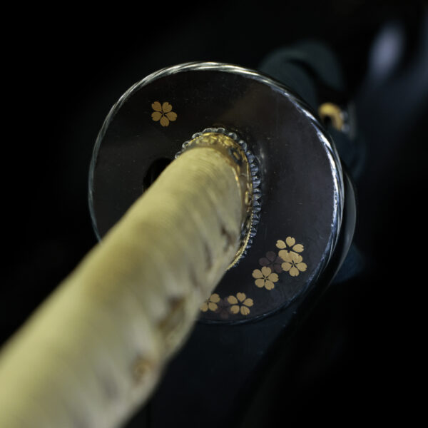 Antique Japanese Sword Katana Signed by Awataguchi Omi no Kami Tadatsuna<br>NBTHK<span style="color: #ff0000;"><strong> Tokubetsu Hozon</strong> </span>Certificate - Image 18
