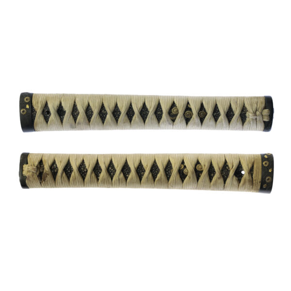 Antique Japanese Sword Katana Attributed to Higashiyama Yoshihira <br>NBTHK <span style="color: #ff0000;">Hozon </span>Certificate - Image 18