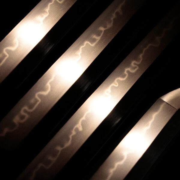 Antique Japanese Sword Katana Signed by Awataguchi Omi no Kami Tadatsuna<br>NBTHK<span style="color: #ff0000;"><strong> Tokubetsu Hozon</strong> </span>Certificate - Image 4