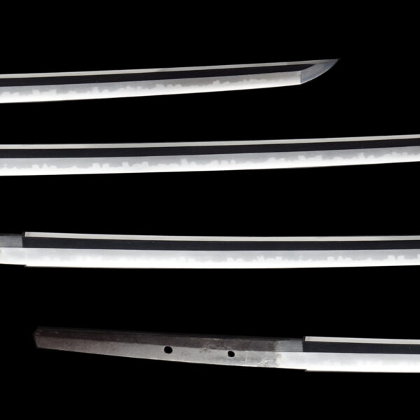 Antique Japanese Sword Katana Signed by Awataguchi Omi no Kami Tadatsuna<br>NBTHK<span style="color: #ff0000;"><strong> Tokubetsu Hozon</strong> </span>Certificate - Image 3