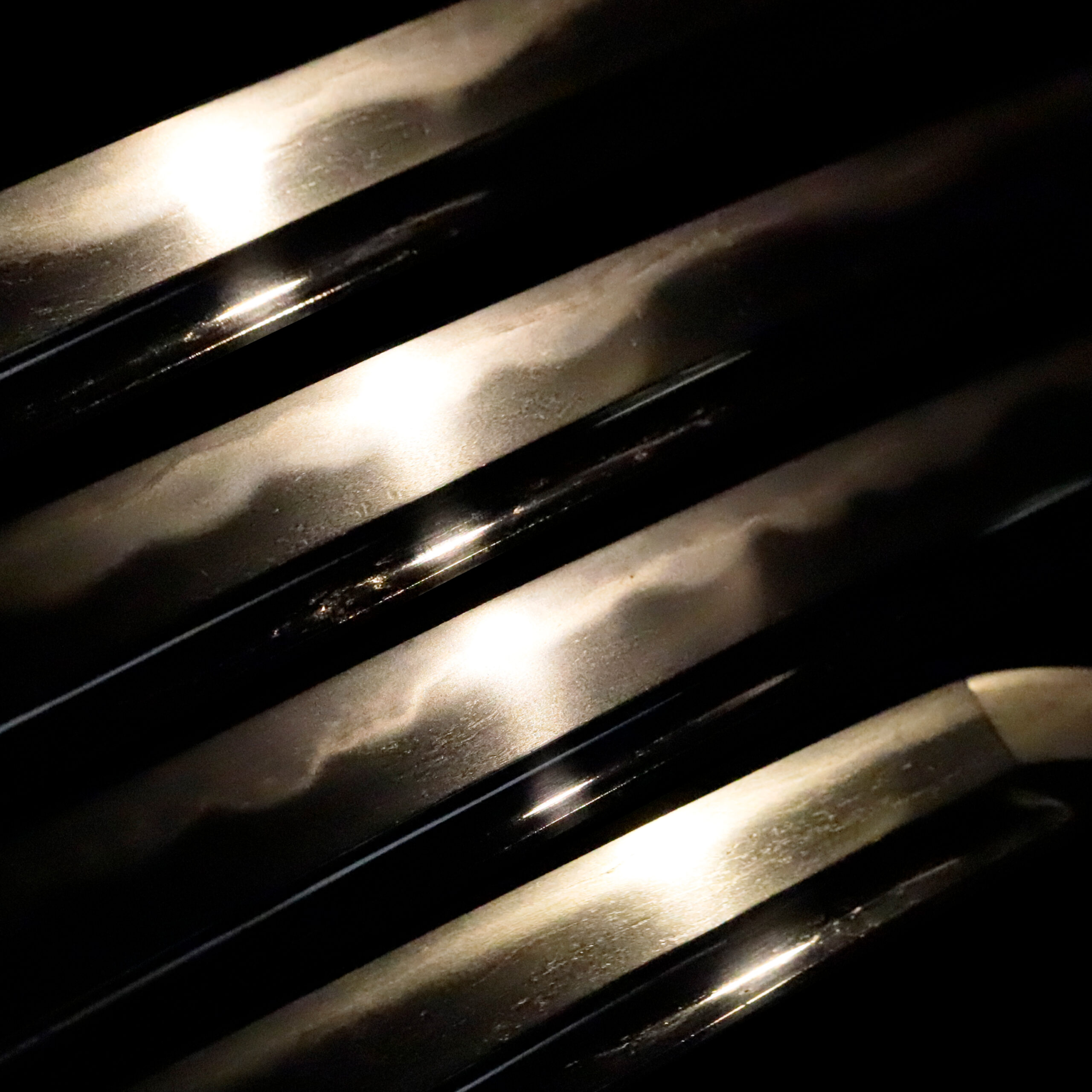 Antique Japanese Sword Katana Attributed to Kashu Ietsugu<br>NBTHK <span style="color: #ff0000;">Hozon </span>Certificate - Image 4