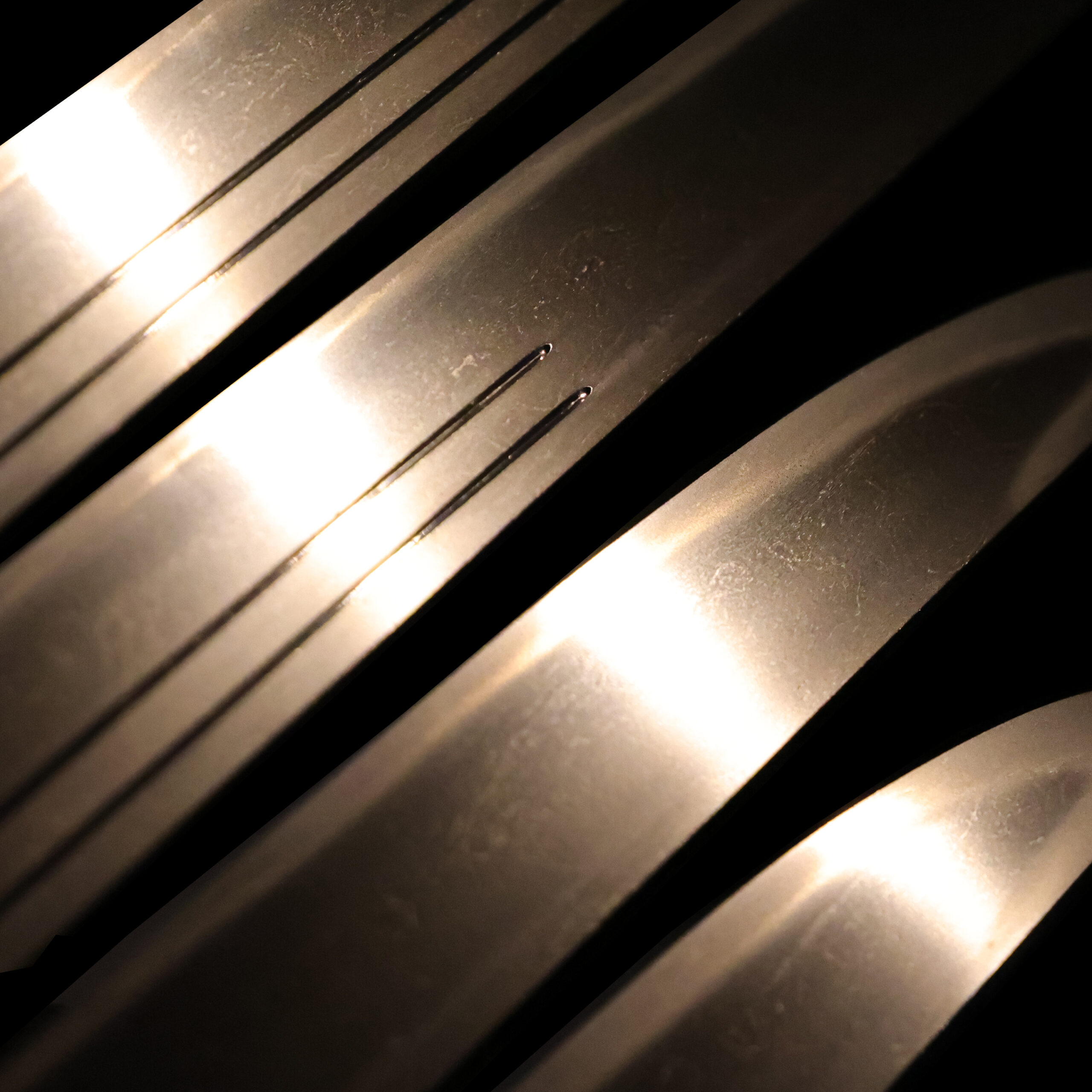 Antique Japanese Sword Wakizashi Signed by Yoshinao <br>NBTHK <span style="color: #ff0000;"><strong>Tokubetsu Hozon</strong> </span>Certificate - Image 4