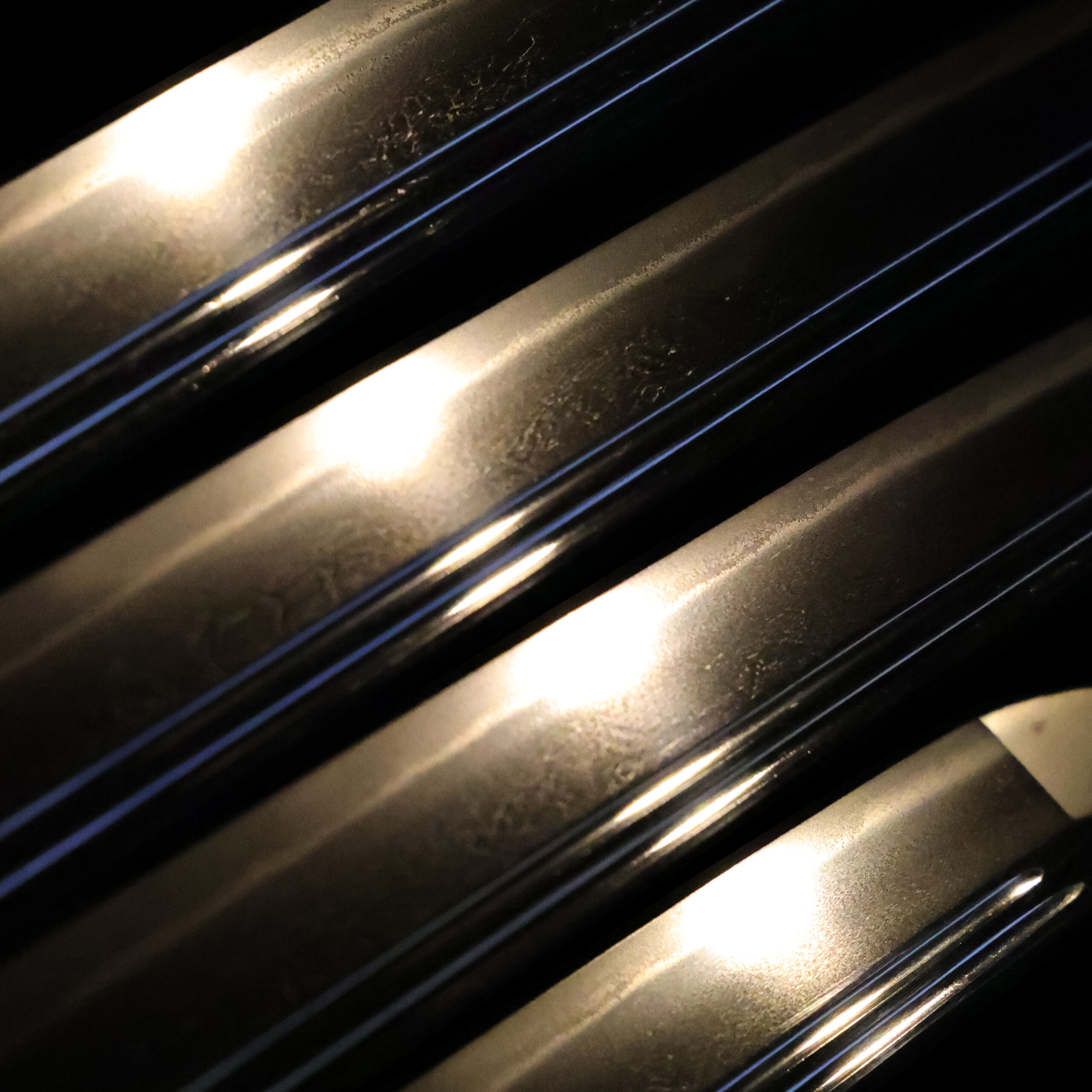 Antique Japanese Sword Wakizashi Signed by Kanemitsu<br>NBTHK <span style="color: #ff0000;">Hozon </span>Certificate - Image 4