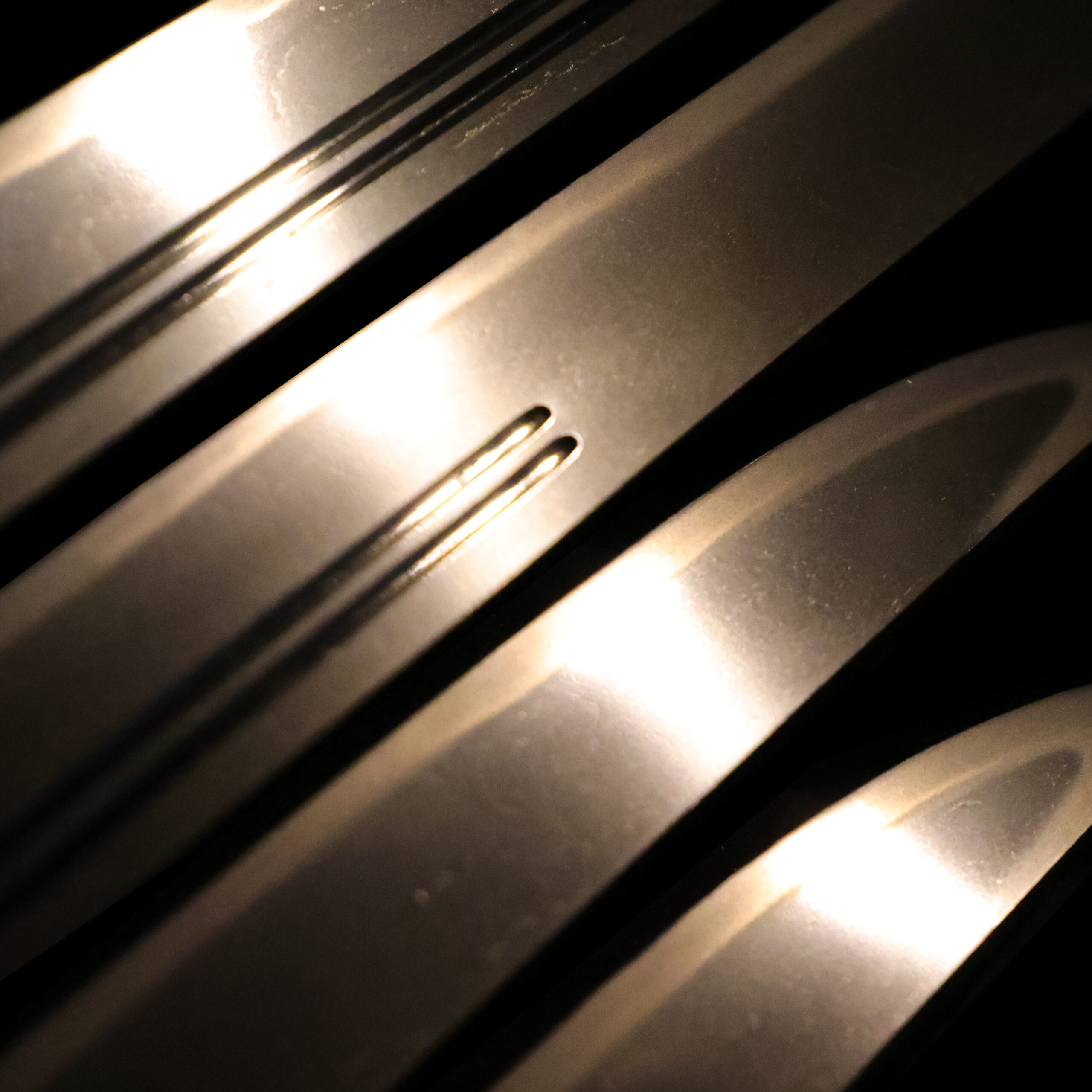 Antique Japanese Sword Tanto Signed by Tsuguyoshi <br><span style="color: #000000;">NBTHK <span style="color: #5accff;"><strong>JUYO TOKEN</strong></span> Certificate</span> - Image 4