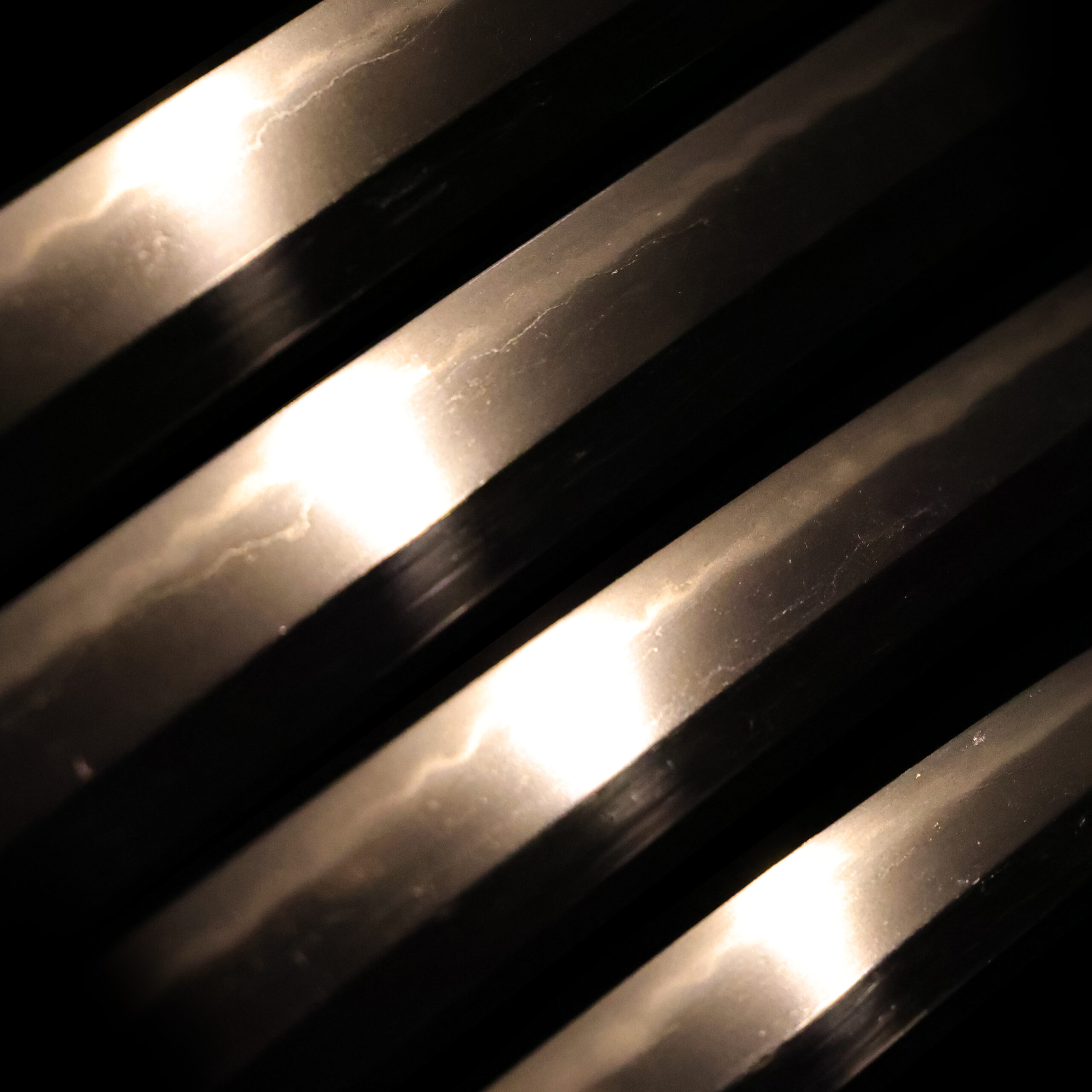 Antique Japanese Sword Katana Signed by Hirotsugu<br>NBTHK Tokubetsu Kichou Certificate for the blade and the Koshirae - Image 4