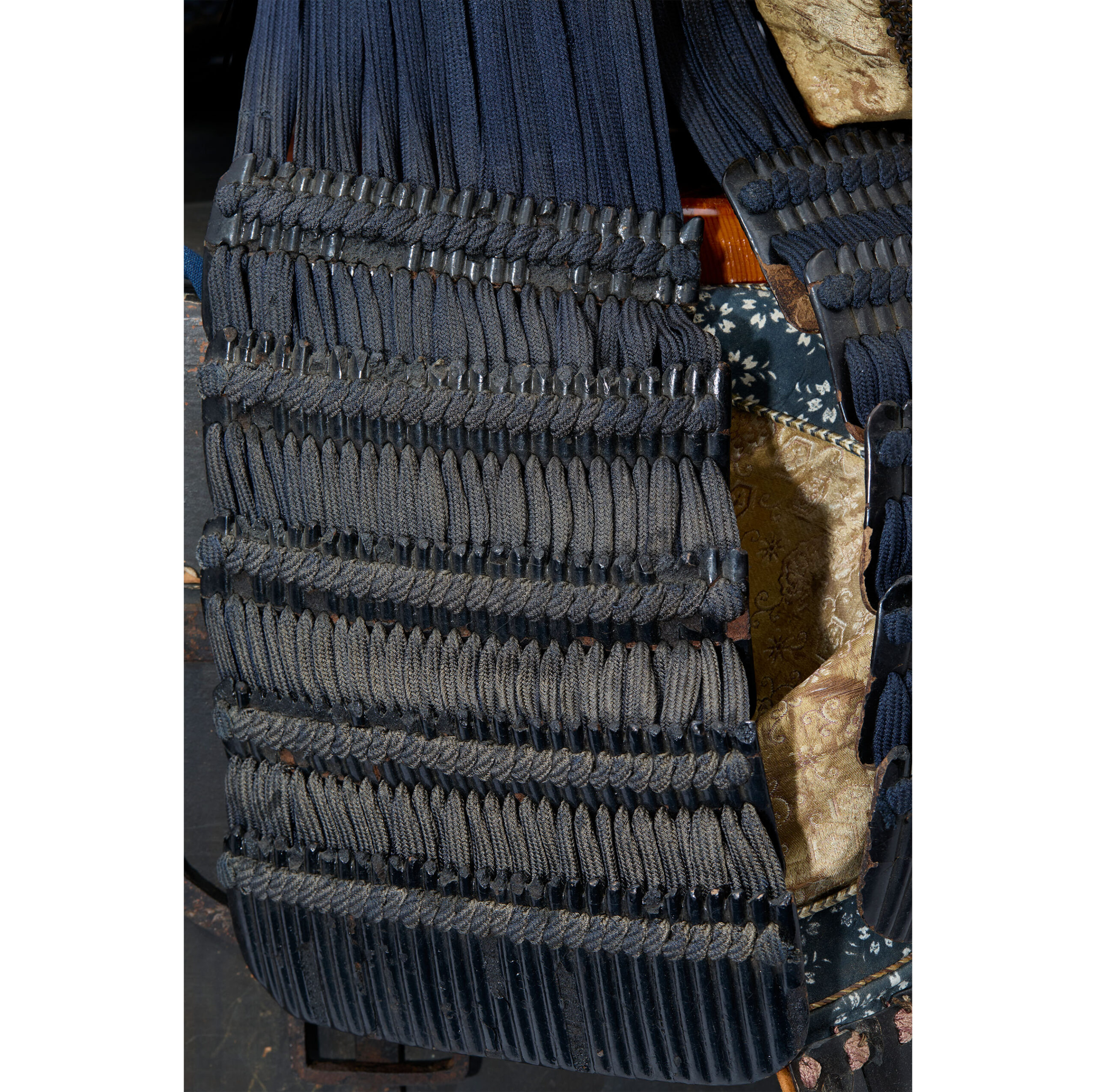 Antique Mid Edo Period Samurai Armor <strong><span style="color: #ff0000;"> Tokubetsu Kicho Shiryo</span></strong> Certificate (A-63) - Image 13