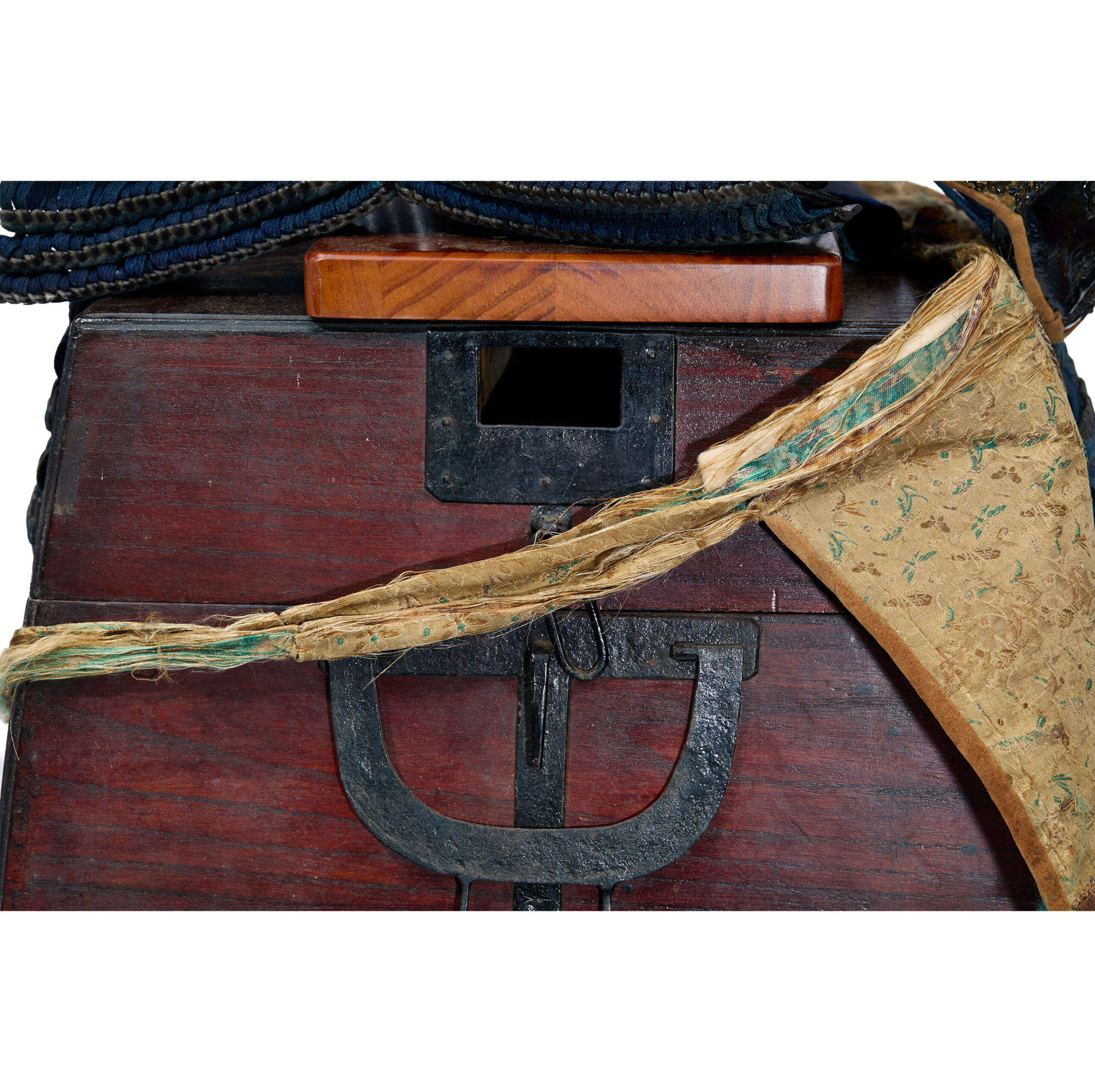 Antique Mid Edo Period Samurai Armor <strong><span style="color: #ff0000;"> Tokubetsu Kicho Shiryo</span></strong> Certificate (A-59) - Image 40