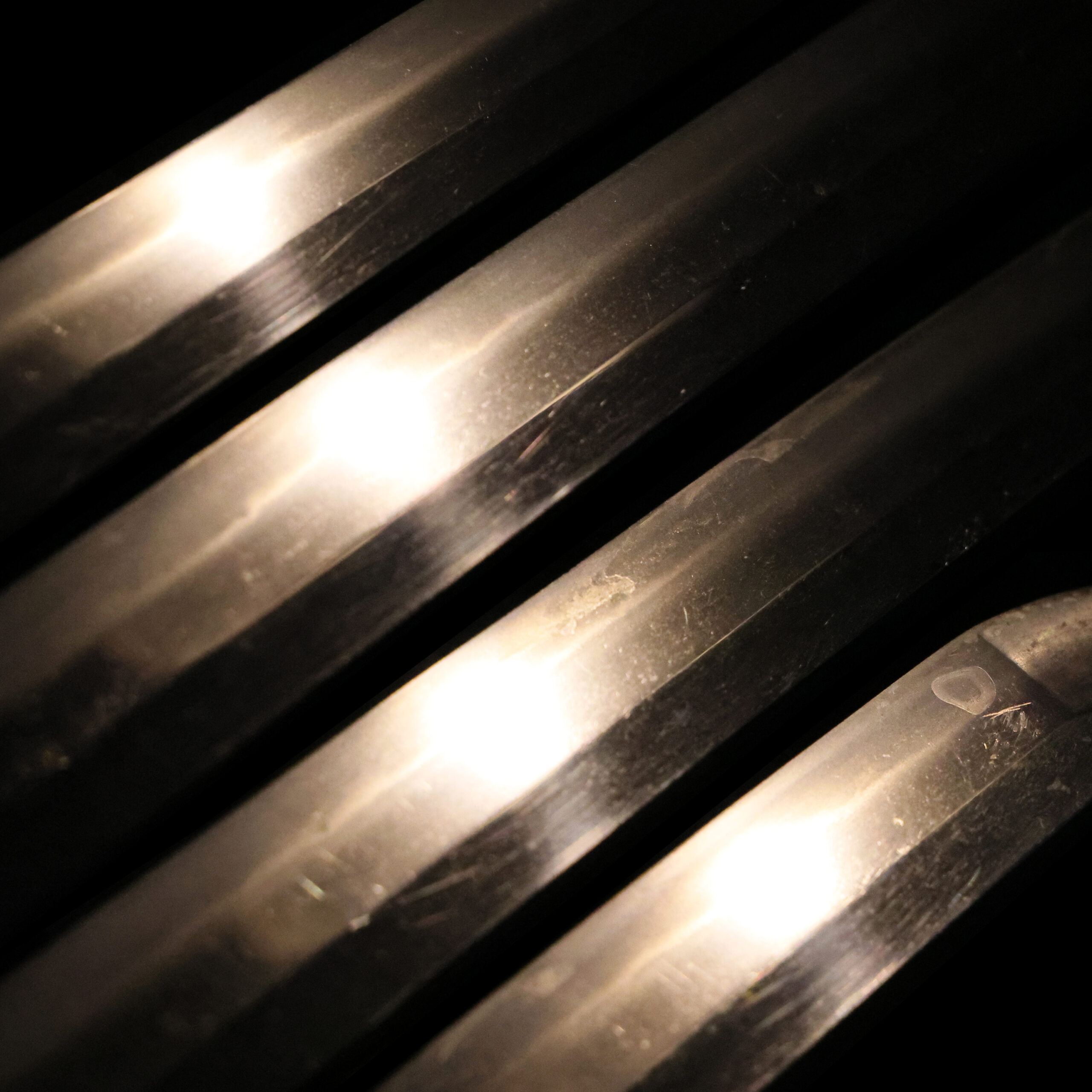 Antique Japanese Sword Katana signed by Tsuguhira<br>NBTHK<span style="color: #ff0000;"> Hozon </span>Certificate - Image 4